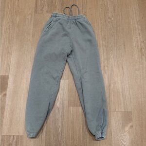 Aritzia Heather Gray Knit Joggers